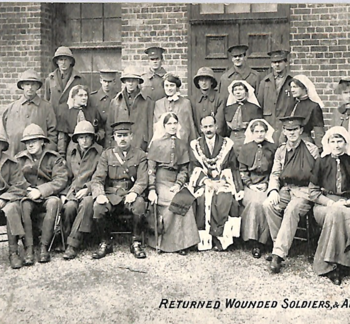 ANZAC WW1 NEW ZEALAND FORCES Postcard Wounded Soldiers Aus Nurses 1915 WN190