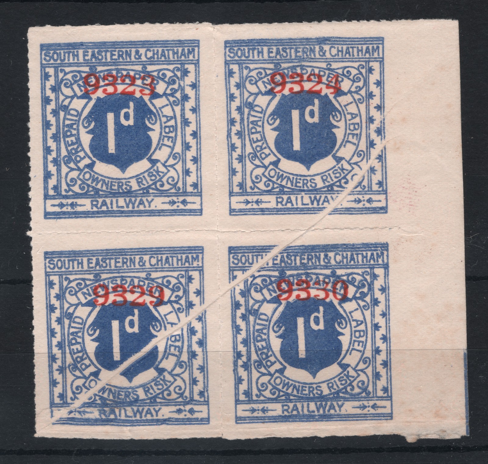 GB SOUTH EASTERN & CHATHAM RAILWAY Newspaper Stamp 1d *VARIETY* Block{4} RS56 - Image 5