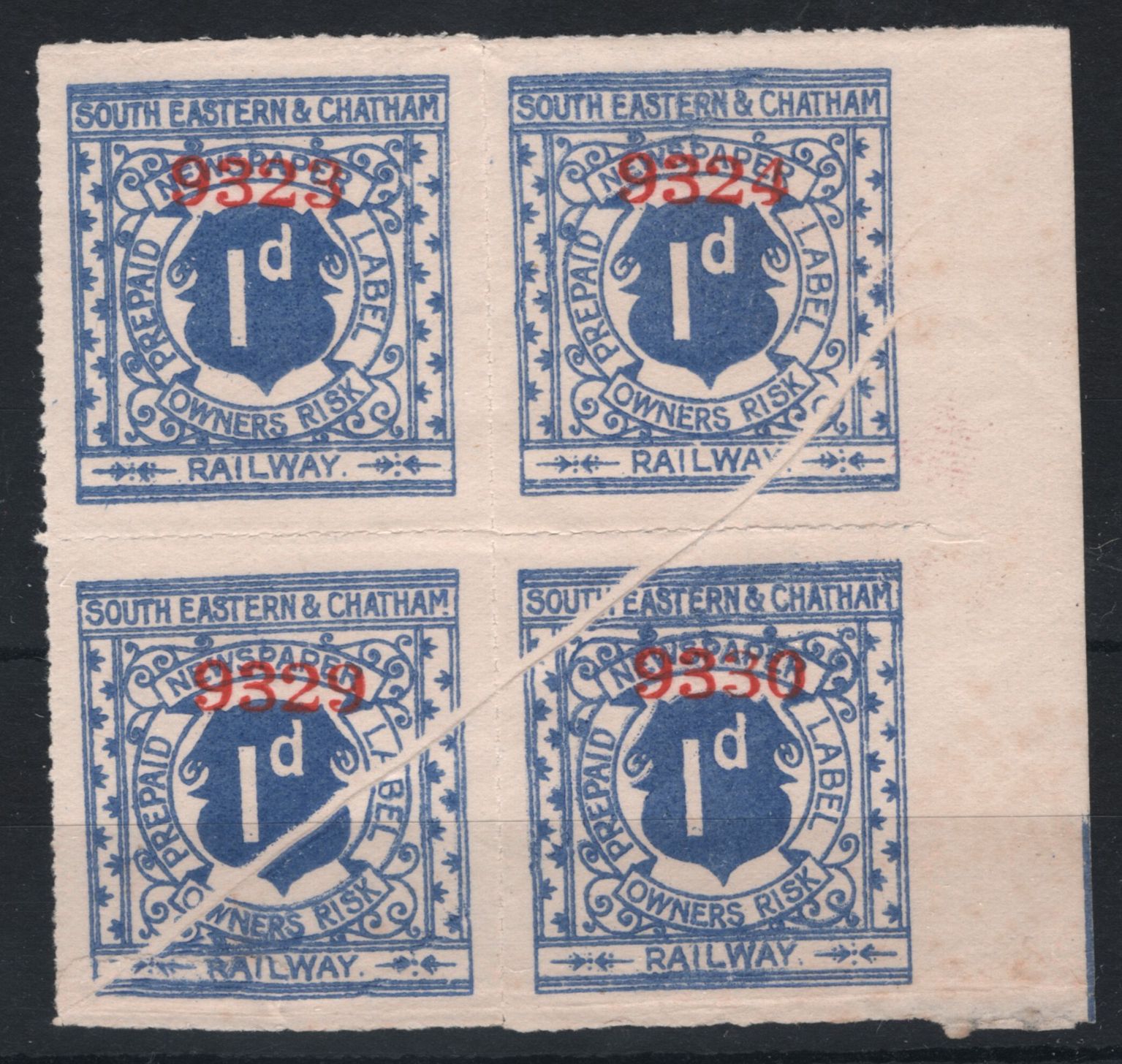 GB SOUTH EASTERN & CHATHAM RAILWAY Newspaper Stamp 1d *VARIETY* Block{4} RS56